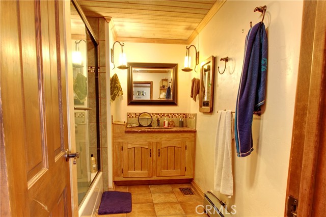 Detail Gallery Image 16 of 28 For 26840 Medicine Bow Ct, Tehachapi,  CA 93561 - 3 Beds | 3 Baths