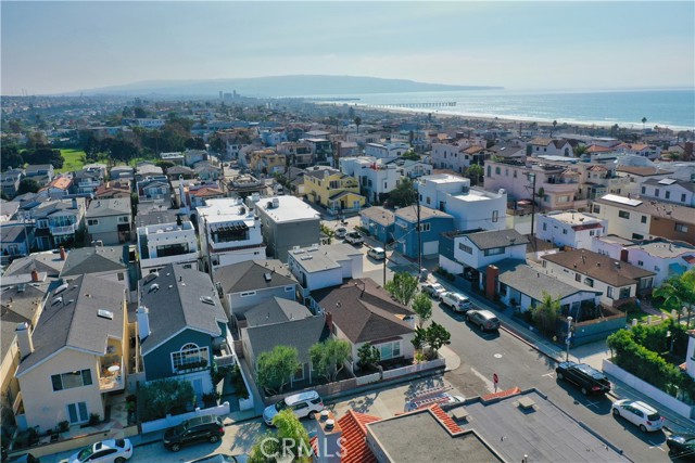 400 30th Street, Hermosa Beach, California 90254, 4 Bedrooms Bedrooms, ,4 BathroomsBathrooms,Residential,Sold,30th,PV21251105