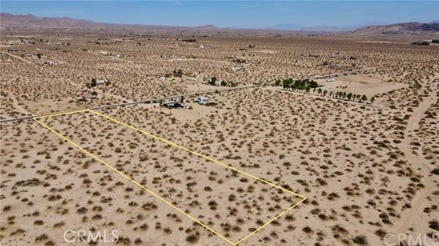 Detail Gallery Image 2 of 15 For 1155 Belfield Bld, Landers,  CA 92285 - – Beds | – Baths