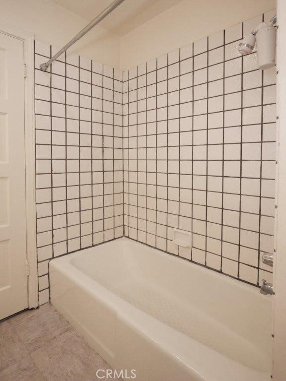 Jack & Jill Tub-Shower