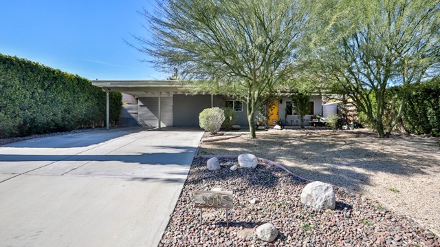 2015 Lawrence St, Palm Springs, CA 92264