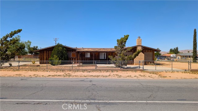 Detail Gallery Image 1 of 28 For 21512 Pahute Rd, Apple Valley,  CA 92308 - 2 Beds | 2 Baths