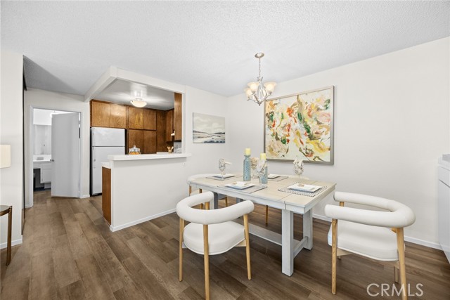 Detail Gallery Image 6 of 44 For 360 S Euclid Ave #219,  Pasadena,  CA 91101 - 2 Beds | 2 Baths