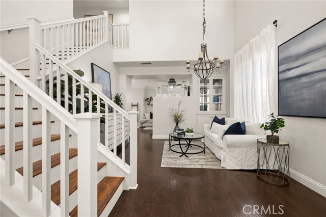 68 Radiance Lane, Rancho Santa Margarita CA: https://media.crmls.org/medias/521ceb5c-ac10-4f4c-9900-89eb98f11d0e.jpg