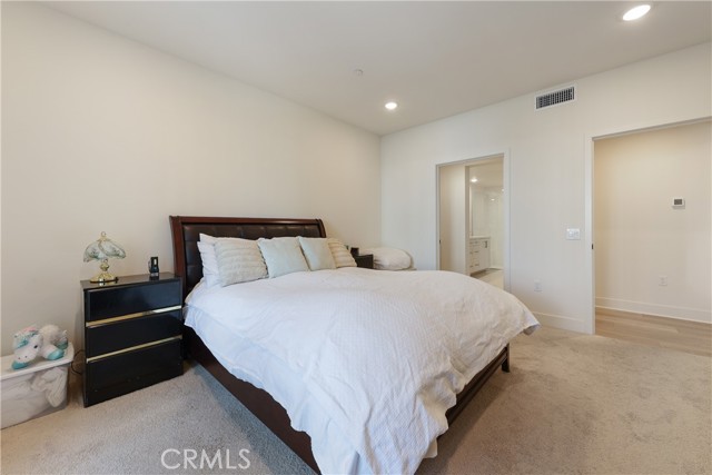 16235 Dawn Way, Tustin CA: https://media.crmls.org/medias/521d7d58-0255-473d-bc12-6527370d2ab3.jpg
