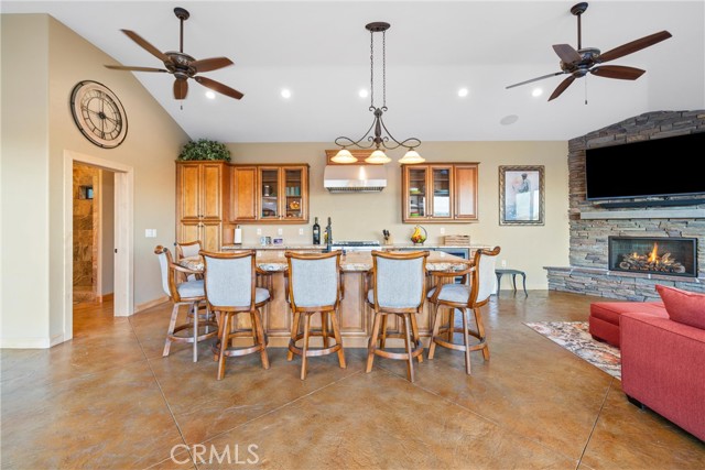 Detail Gallery Image 17 of 46 For 4137 Derby Cir, Lancaster,  CA 93536 - 4 Beds | 4/1 Baths