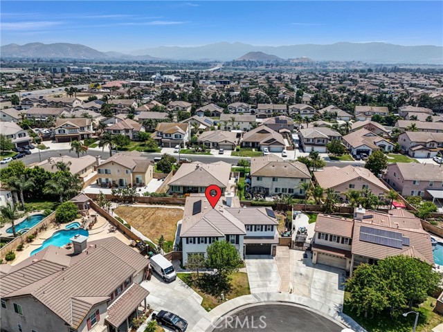 6895 Guinevere Court, Eastvale CA: https://media.crmls.org/medias/521fdc7a-e1ed-4165-8919-c54c41f3f91d.jpg