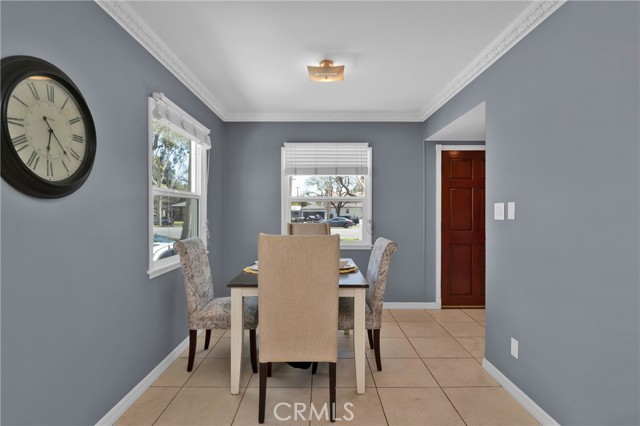 Detail Gallery Image 9 of 28 For 6107 Del Amo Bld, Lakewood,  CA 90713 - 4 Beds | 3 Baths