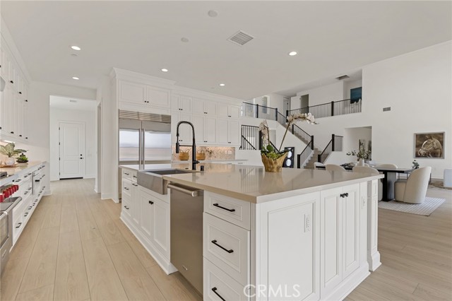 Detail Gallery Image 10 of 41 For 24175 N Camino Cascada, Valencia,  CA 91354 - 5 Beds | 5/1 Baths