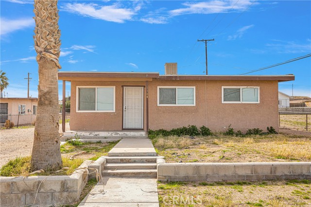 Detail Gallery Image 1 of 1 For 1384 Riverside Dr, Barstow,  CA 92311 - 3 Beds | 1 Baths