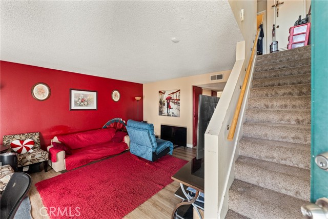 Detail Gallery Image 6 of 30 For 839 Richland, Upland,  CA 91786 - 2 Beds | 1/1 Baths