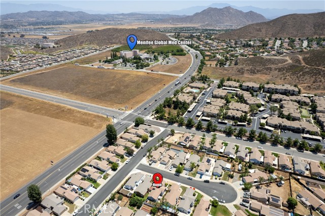 27781 Spring Meadow Court, Menifee CA: https://media.crmls.org/medias/5222d6ff-7aa4-44d9-ad44-93cff419feb5.jpg