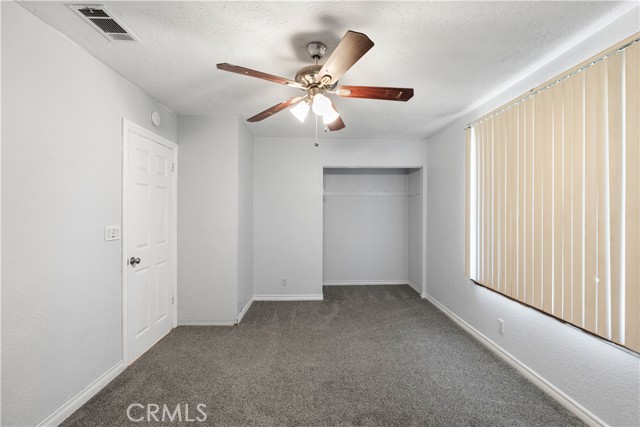 Detail Gallery Image 12 of 33 For 18891 Shoshonee Rd, Apple Valley,  CA 92307 - 3 Beds | 2 Baths