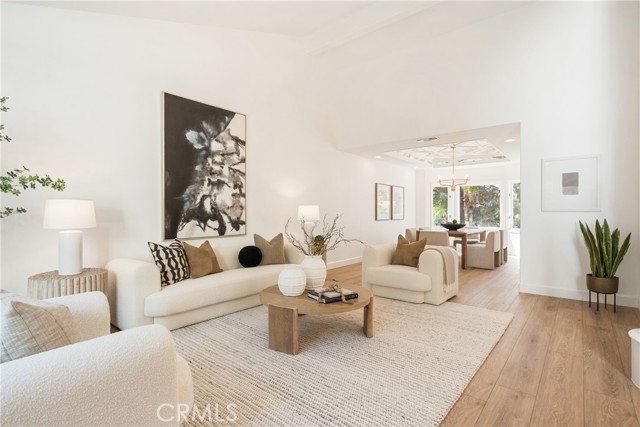 18571 Buena Vista Avenue, Yorba Linda CA: https://media.crmls.org/medias/5223e902-abba-4b69-9c99-f9817fcb8e34.jpg