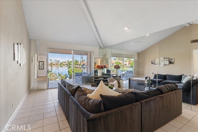 77 Lake Shore Drive, Rancho Mirage, CA 92270