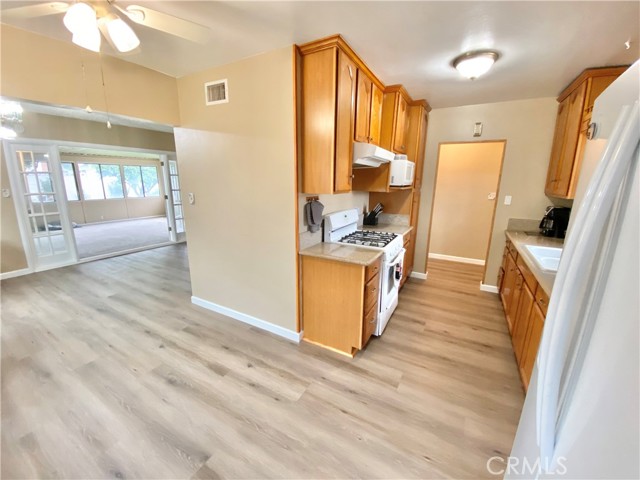 Detail Gallery Image 10 of 29 For 1189 W Hampshire Ave, Anaheim,  CA 92802 - 3 Beds | 2 Baths