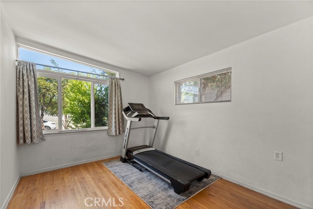 Detail Gallery Image 19 of 37 For 17156 Bullock St, Encino,  CA 91316 - 3 Beds | 2 Baths
