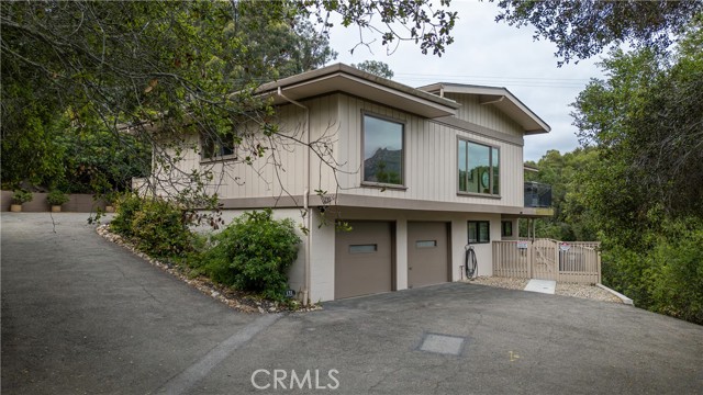 131 Serrano Heights, San Luis Obispo CA: https://media.crmls.org/medias/52252dfc-c0c9-461f-95e9-2e6dbf33a5af.jpg