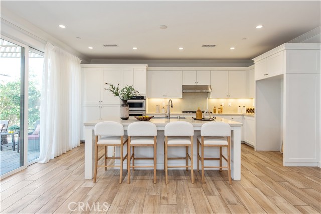 Detail Gallery Image 6 of 31 For 111 Omar, Irvine,  CA 92620 - 4 Beds | 3 Baths