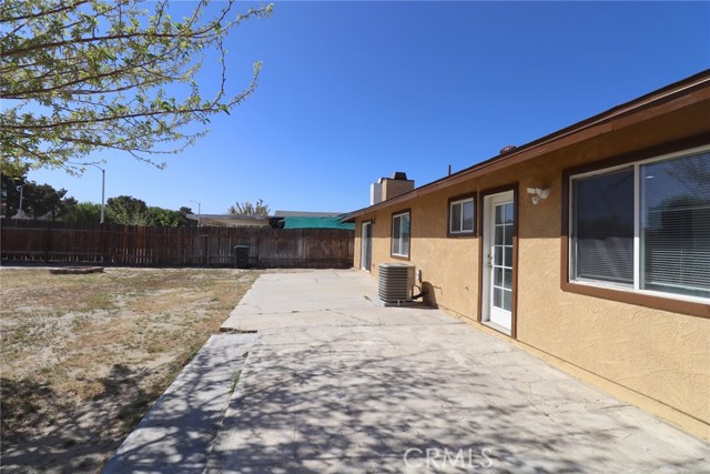 Detail Gallery Image 17 of 23 For 37334 55th St, Palmdale,  CA 93552 - 4 Beds | 2 Baths