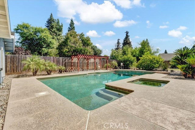 1328 S Cotta Street, Visalia CA: https://media.crmls.org/medias/5225ff10-a075-40dd-b945-1e19d6357f07.jpg