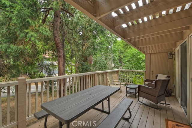 209 Cool Creek Lane, Lake Arrowhead CA: https://media.crmls.org/medias/5226c15f-ef65-4873-b3c3-357737e8b5d7.jpg