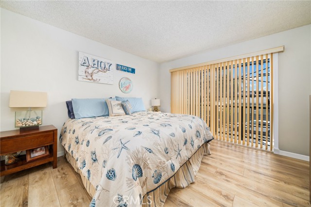 Detail Gallery Image 9 of 22 For 3665 E 1st #202,  Long Beach,  CA 90803 - 2 Beds | 2 Baths