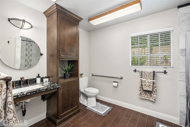 Detail Gallery Image 19 of 47 For 21532 Camino Papal, Lake Forest,  CA 92630 - 5 Beds | 3/1 Baths