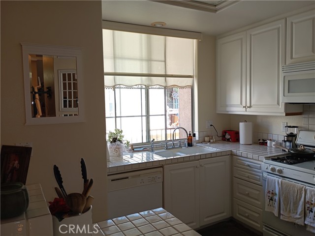 Detail Gallery Image 21 of 30 For 335 W Summerfield, Anaheim,  CA 92802 - 3 Beds | 2/1 Baths