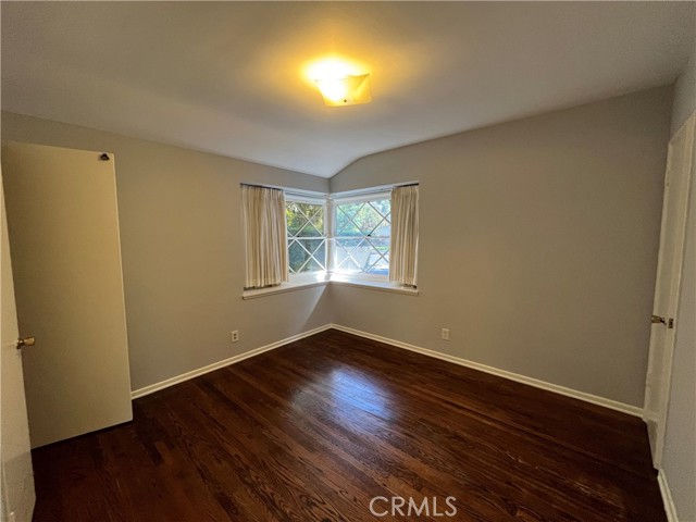 Detail Gallery Image 7 of 14 For 22607 Collins St, Woodland Hills,  CA 91367 - 3 Beds | 2 Baths