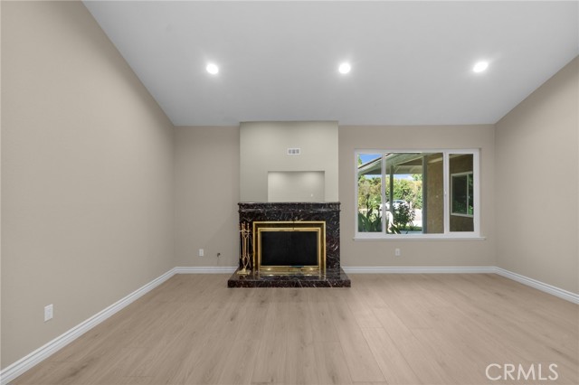 Detail Gallery Image 11 of 46 For 25213 Markel Dr, Newhall,  CA 91321 - 3 Beds | 2 Baths