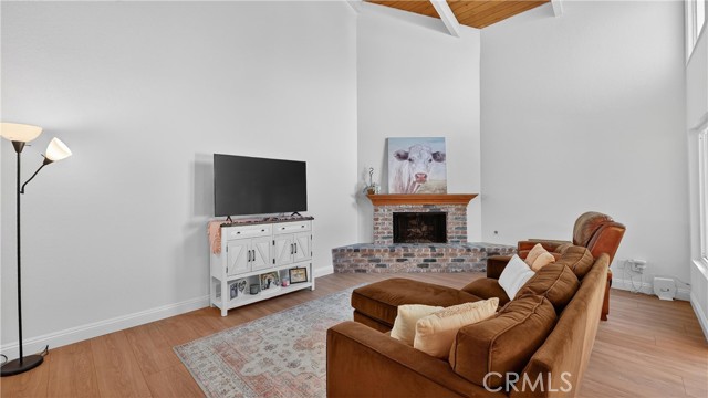 Detail Gallery Image 7 of 46 For 4304 Lincoln Plaza, Cypress,  CA 90630 - 2 Beds | 2/1 Baths
