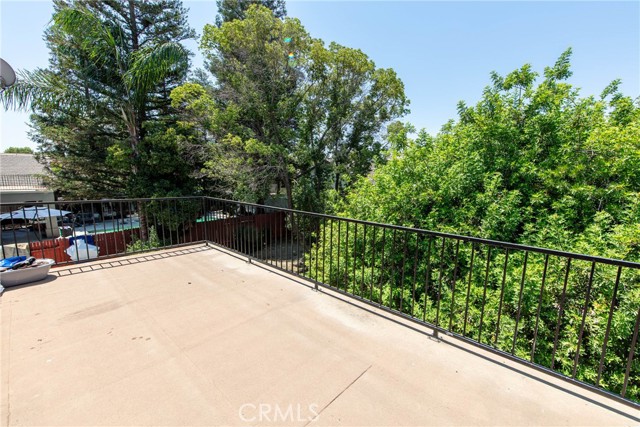 803 Mountain Park Drive, Bakersfield CA: https://media.crmls.org/medias/522ab0ee-93e8-4936-95af-bf260a9ddc47.jpg