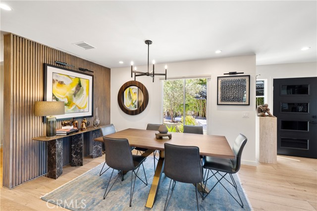 Detail Gallery Image 20 of 69 For 23202 Aetna St, Woodland Hills,  CA 91367 - 5 Beds | 4 Baths