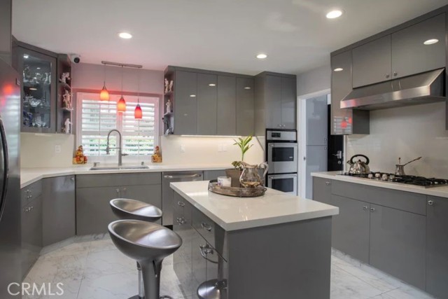Open kitchen with island.