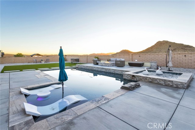 Detail Gallery Image 63 of 73 For 17066 Takipi Rd, Apple Valley,  CA 92307 - 3 Beds | 3 Baths