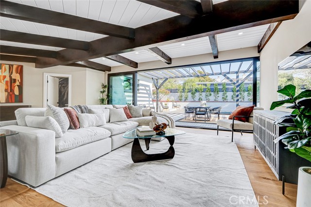 Detail Gallery Image 23 of 55 For 876 Center St, El Segundo,  CA 90245 - 3 Beds | 2/1 Baths