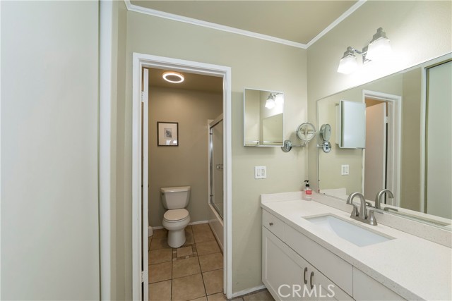 Detail Gallery Image 23 of 33 For 24121 High Knob #C,  Diamond Bar,  CA 91765 - 2 Beds | 2/1 Baths