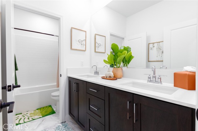 2106 Bluestone Circle, Chula Vista, California 91913, 3 Bedrooms Bedrooms, ,3 BathroomsBathrooms,Residential,For Sale,Bluestone Circle,PW24120519