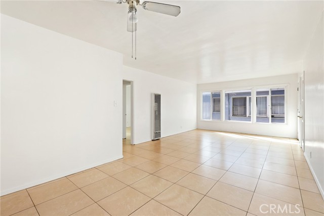 Detail Gallery Image 7 of 32 For 1405 S Broadway, Santa Ana,  CA 92707 - – Beds | – Baths