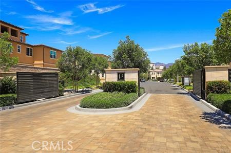 345 Pinnacle Dr, Lake Forest, CA 92630