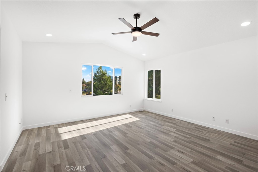 MLS #OC25270528 image #18