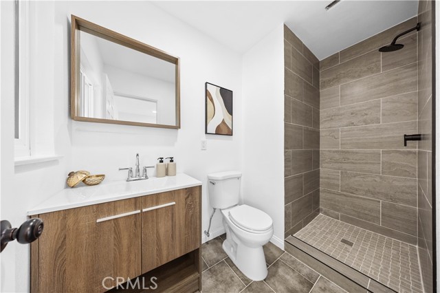 619 S Brookhurst Road, Fullerton CA: https://media.crmls.org/medias/522e77d3-079a-4aa3-9545-af5ef5f8a97e.jpg