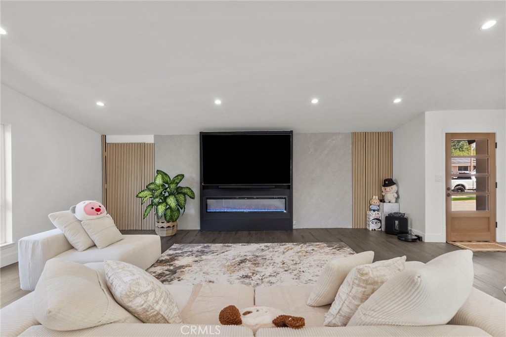 MLS #SR25251709 image #6