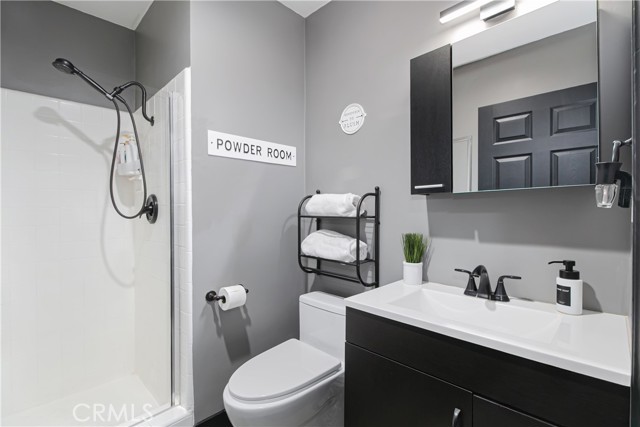 Detail Gallery Image 18 of 59 For 19501 Vintage St, Northridge,  CA 91324 - 7 Beds | 6 Baths