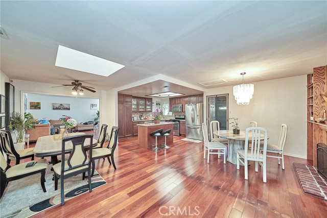 Detail Gallery Image 34 of 49 For 201 S Brookside Ct, Anaheim,  CA 92808 - 4 Beds | 2 Baths
