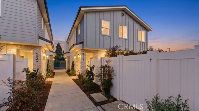 Front Image Thumbnail for CRPW26077656