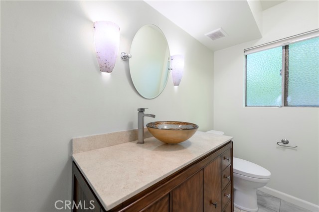 Detail Gallery Image 12 of 32 For 16123 Hartsook St, Encino,  CA 91436 - 4 Beds | 3/1 Baths