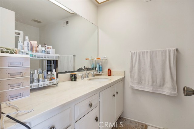 Detail Gallery Image 35 of 75 For 14791 Mayten Ave, Irvine,  CA 92606 - 6 Beds | 3/1 Baths
