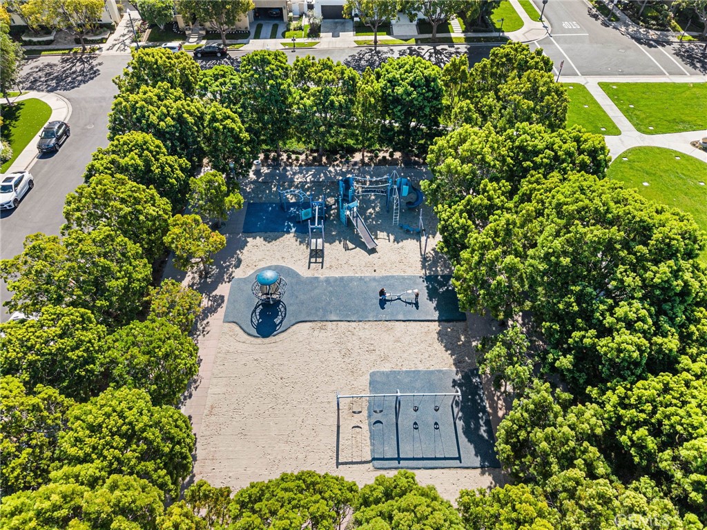 https://media.crmls.org/medias/5230bf71-e0cd-4508-9f10-188a5ce09fb2.jpg?preset=X-Large